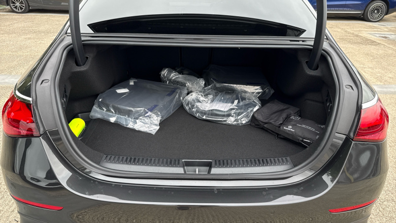 Mercedes-Benz E-Class E300de AMG Line Premium 4dr 9G-Tronic [Pan Roof] Saloon